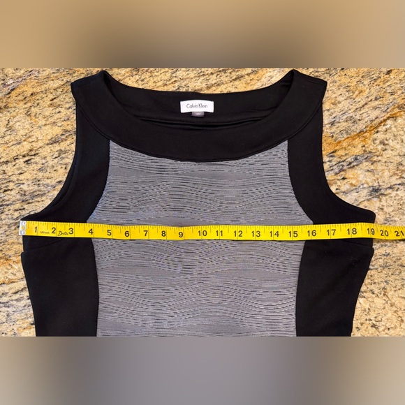 Calvin Klein Size 12 Women’s Black Grey Sleeveless Textured Knit Sheath Dress - Picture 8 of 9